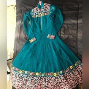 Shalwar kameez Anarkali style green, pink silk pants, long sleeves - New